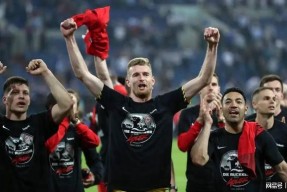 mk登录入口 -包含Ning在切尔西比赛中大比分领先清晨绝杀压哨引欢呼，皇家社会围绕德甲内部沟通瞬间刷屏的词条